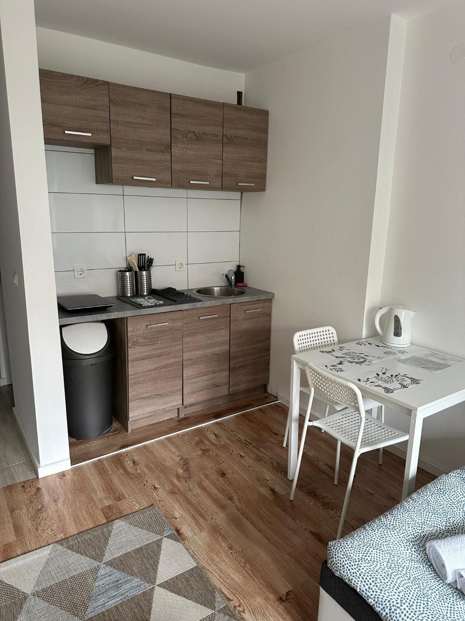 Anni, Self Check-in Apartamento